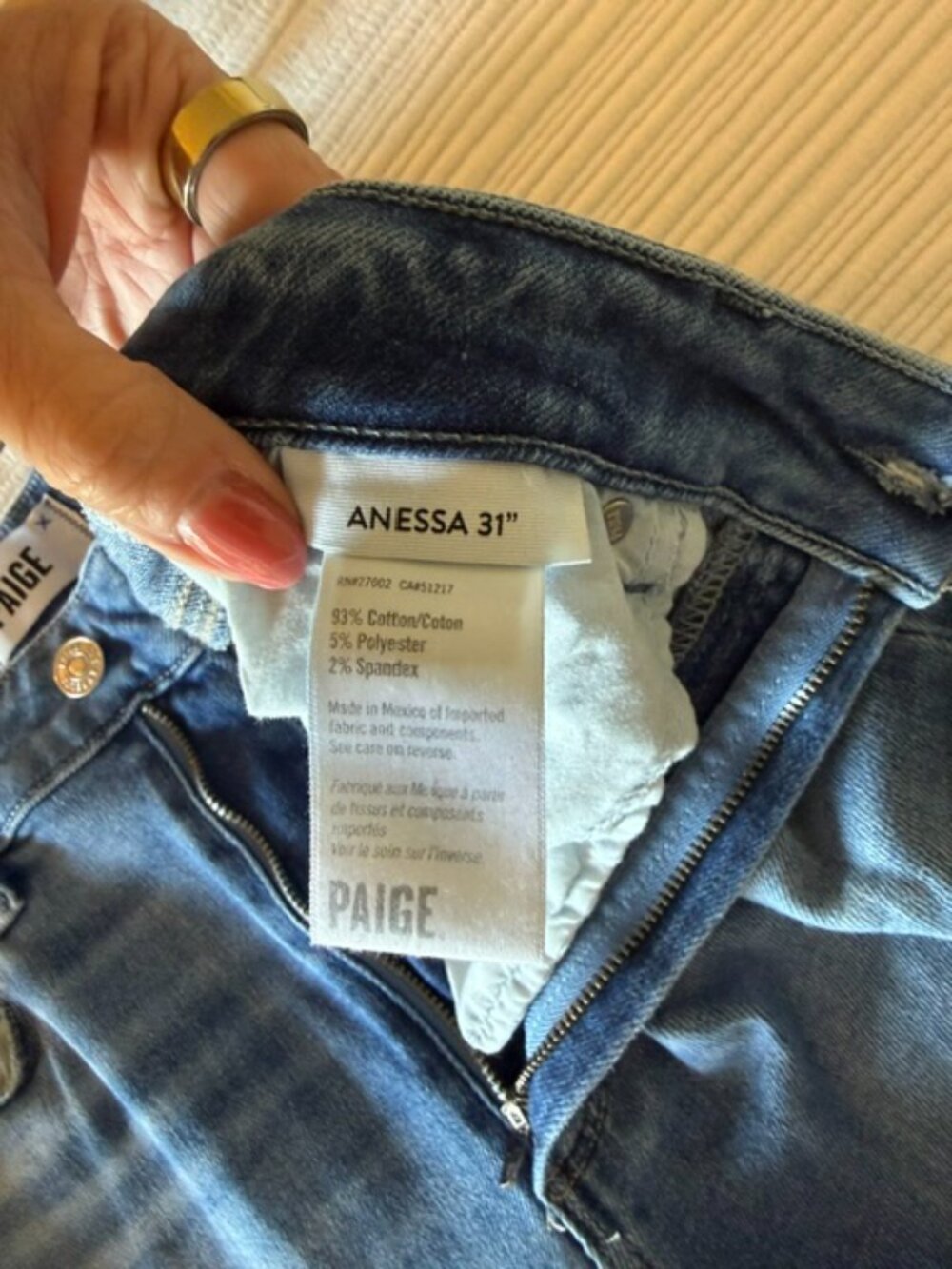 PAIGE Anessa Wide Leg Crop Jeans Size 29 Raw Hem High Rise Denim - Picture 4 of 4